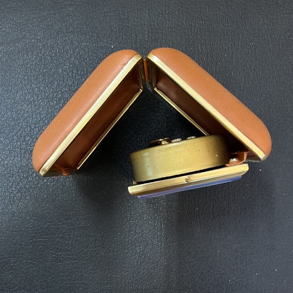 Equity Travel Clock - Picture 9 of 15